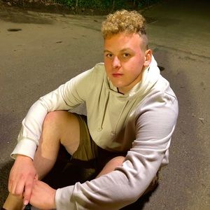 Meet your Posher, Thomas